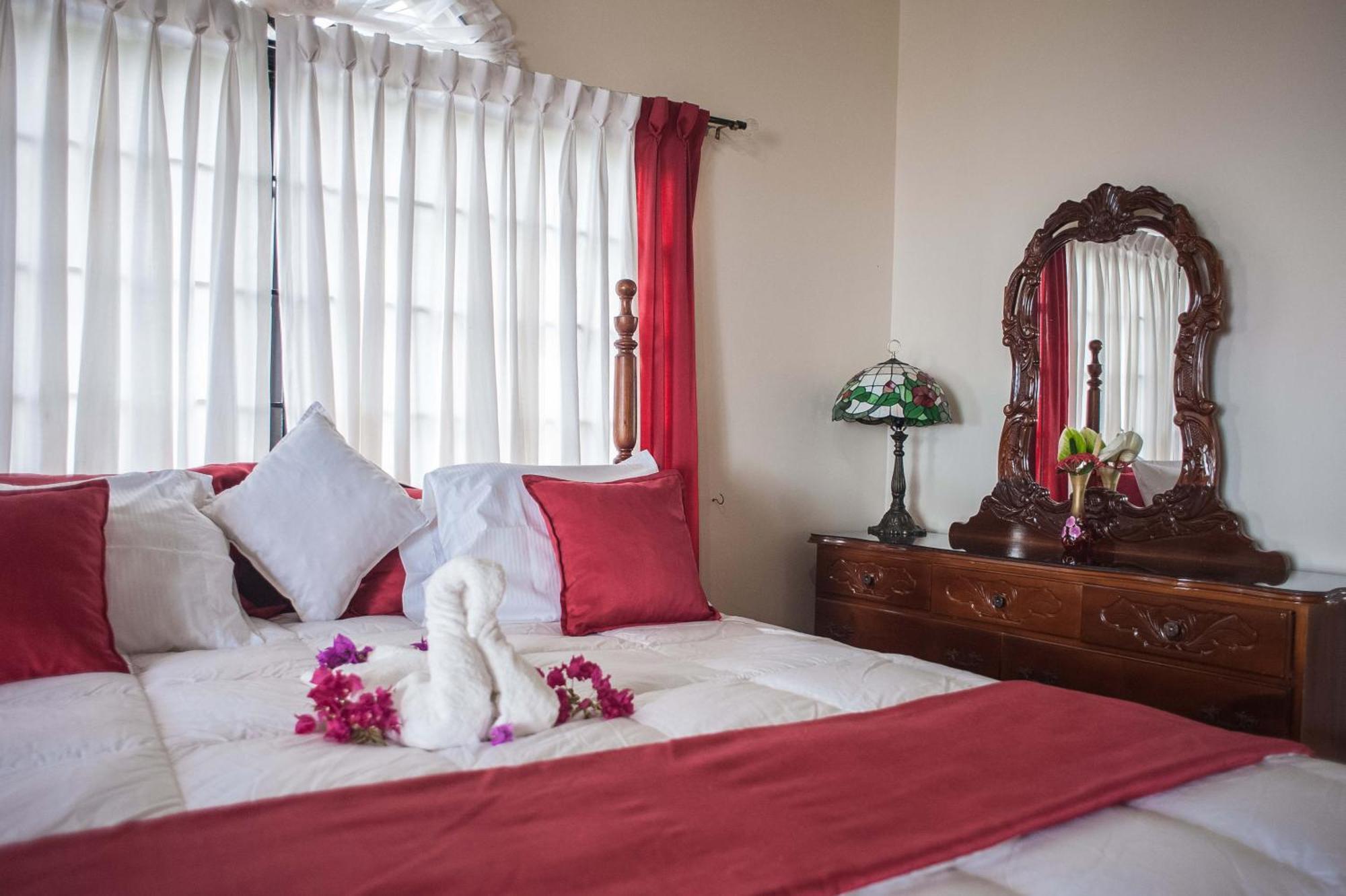 Clarridge View Guesthouse Montego Bay Eksteriør bilde