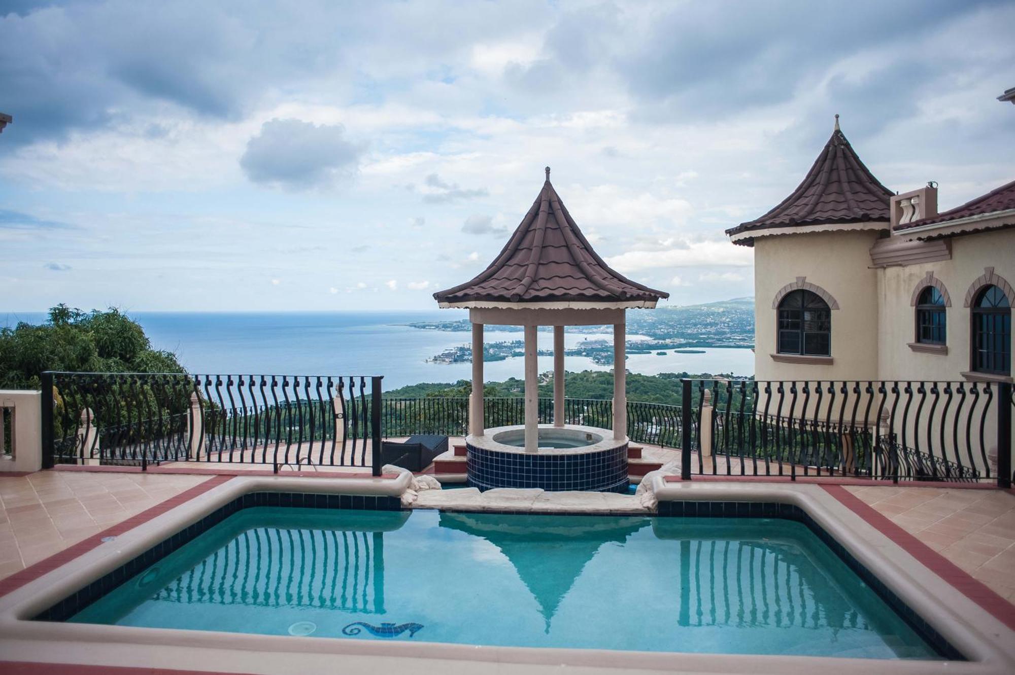 Clarridge View Guesthouse Montego Bay Eksteriør bilde