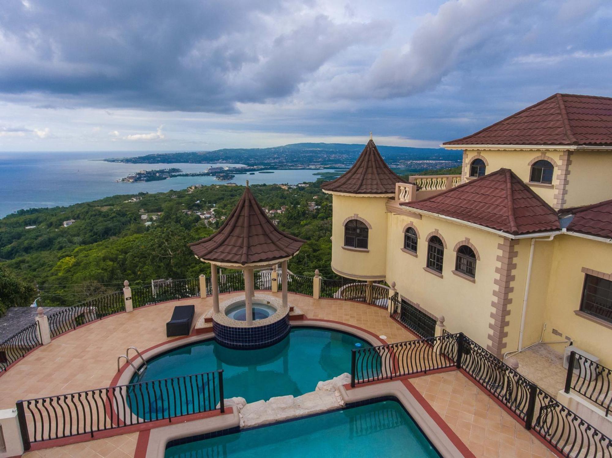 Clarridge View Guesthouse Montego Bay Eksteriør bilde